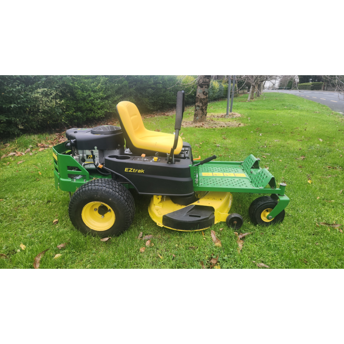 John Deere Z235E Zeroturn